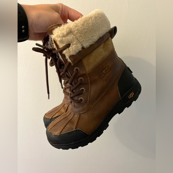 Kids uggs brutte winter boots size 2 - Picture 2 of 7